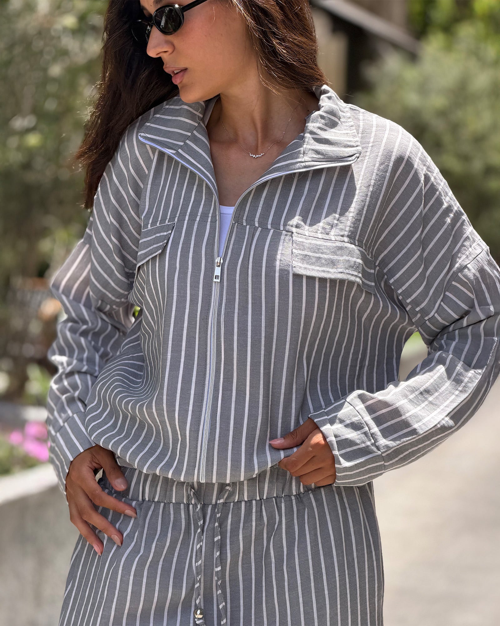 Striped set